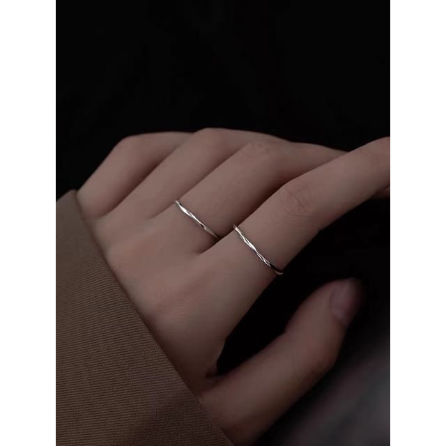 Toinianimos-Sterling Silver Thin Ring
