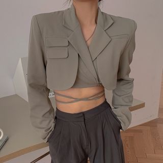 long sleeve cropped blazer