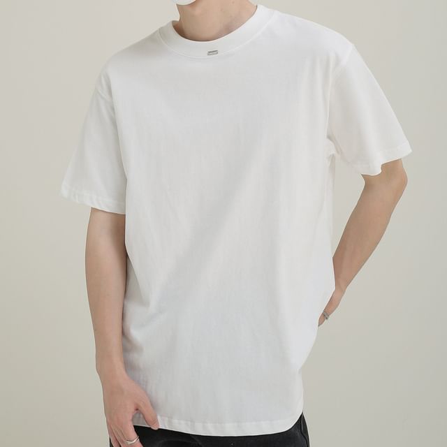DAZO Studios-Short-Sleeve Crew Neck Plain T-Shirt