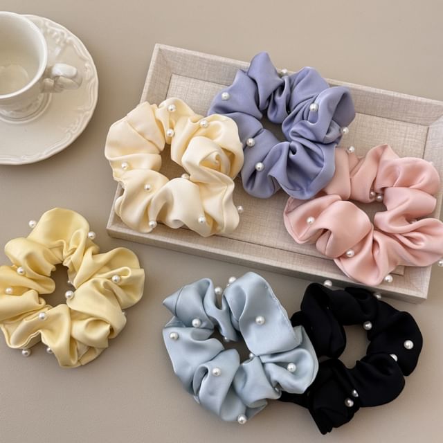 Kayochs-Faux Pearl Scrunchie