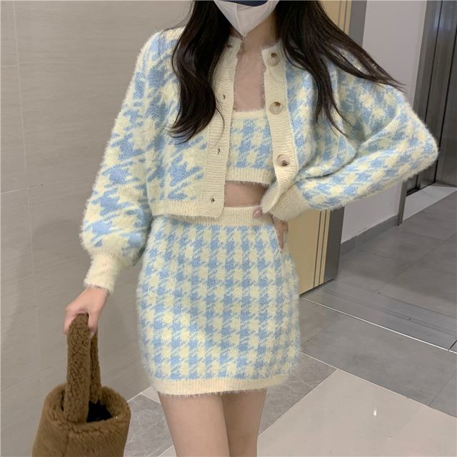 Fashion Plaid Knit Cardigan Sweater Two-piece A-line Skirt on Luulla