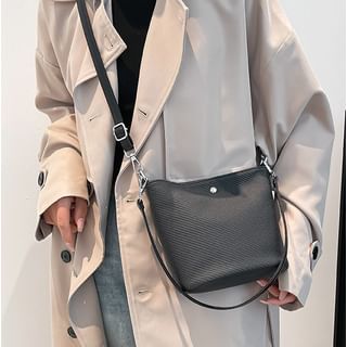 Skyglow-Plain Faux Leather Bucket Bag