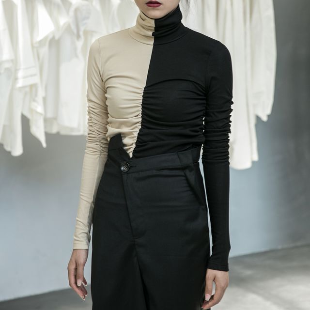 SIMPLE BLACK-Turtleneck Two-Tone Long-Sleeve Top