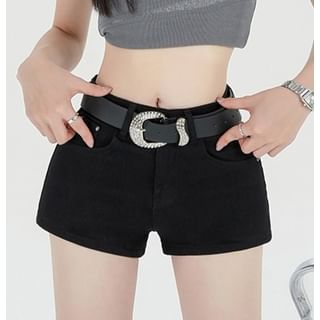 Leoom-Set Mid Rise Plain Denim Hot Pants Belt