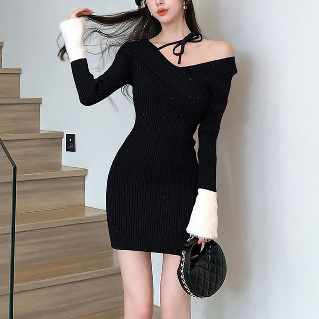 Odestra - Long-Sleeve Halter Neck Off-Shoulder Glitter Contrast Trim Ribbed  Mini Bodycon Knit Dress | YesStyle