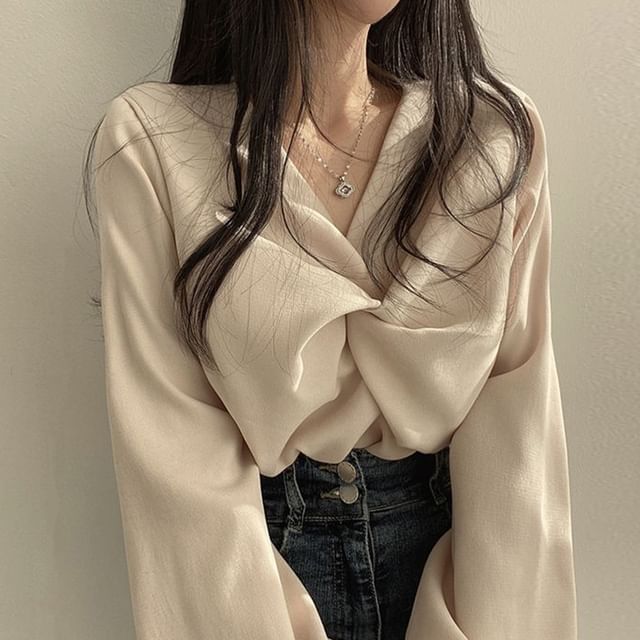 Coris-Long-Sleeve V-Neck Plain Twist Blouse