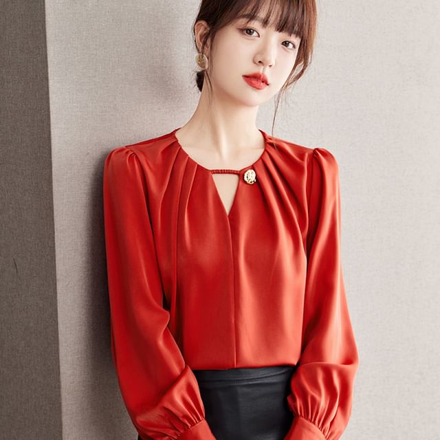 Everose-Puff-Sleeve Plain Keyhole Blouse