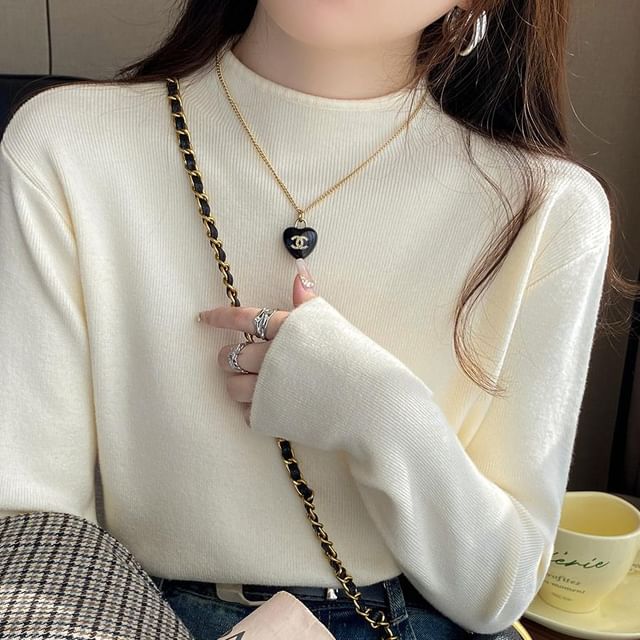 Gwendolyn-Long-Sleeve Mock Neck Plain Knit Top