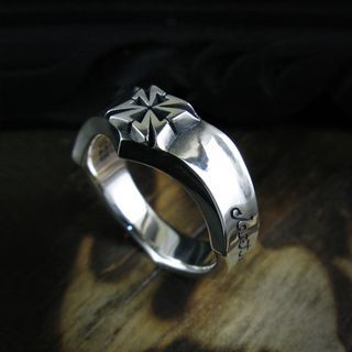 silver ring with cross engraved