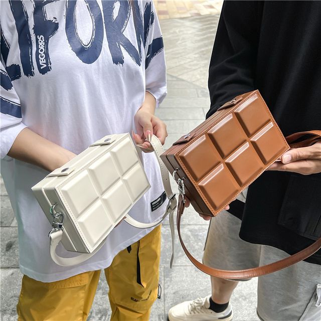 Mulgam-Box Crossbody Bag