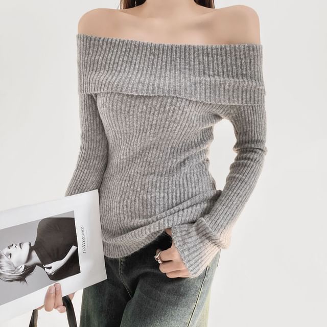 Faiar-Long-Sleeve Off-Shoulder Ribbed Knit Top