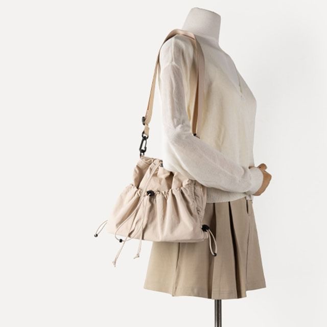 TangTangBags-Plain Drawstring Nylon Bucket Bag