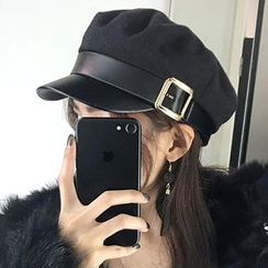 Jiggon - Casquette gavroche en faux cuir avec boucle Jiggon - Casquette gavroche en faux cuir avec boucle