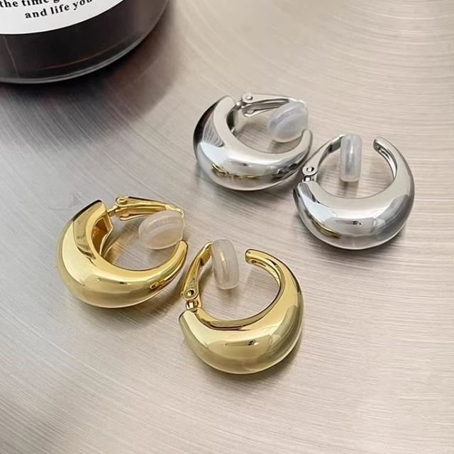 Kiren-Metal Hoop Clip On Earring