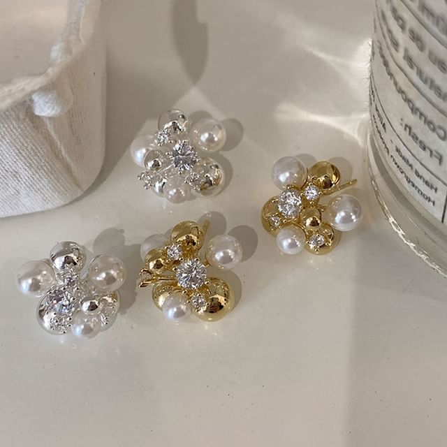 Panda Dama-Faux Pearl Rhinestone Ear Stud