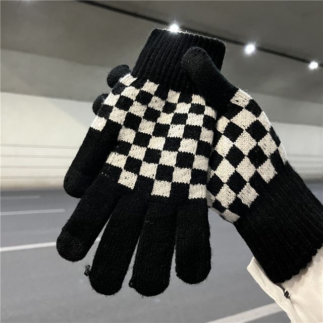 Carmola Checker Touchscreen Knit Gloves / Set YesStyle