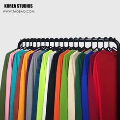 Banash - Plain Long-Sleeve T-Shirt Banash - Plain Long-Sleeve T-Shirt