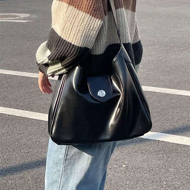 Gabbie - Plain Faux Leather Crossbody Bag | YesStyle
