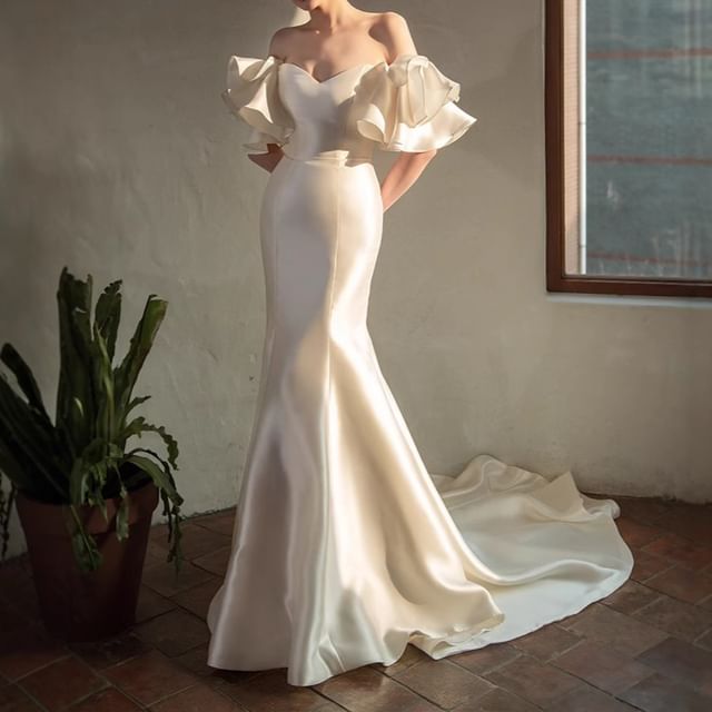 DreesHouse-Ruffle Sleeve Off Shoulder Plain Satin Mermaid Wedding Gown