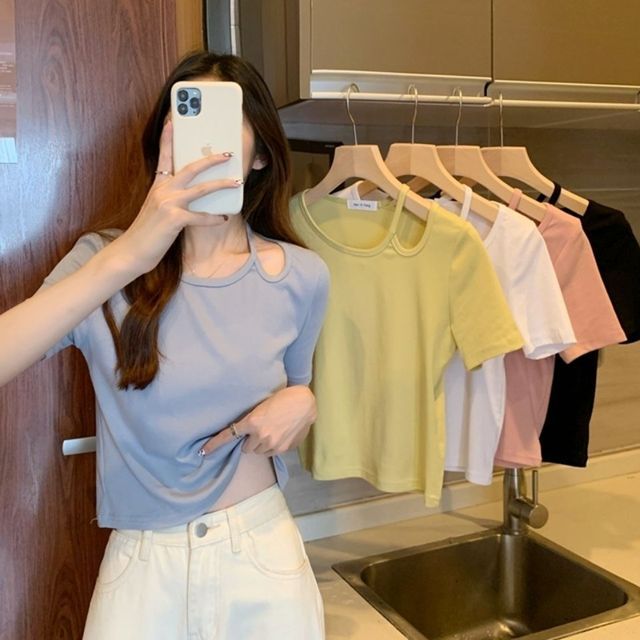 Hevnir-Short-Sleeve Cut-Out T-Shirt