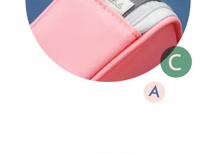 IP004 BLUE MADAGASCAR M POUCH