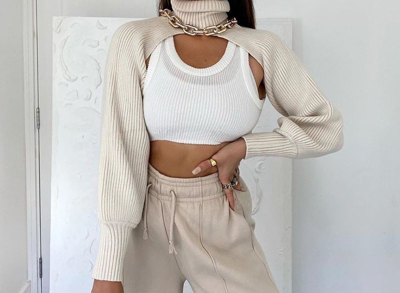 midriff turtleneck