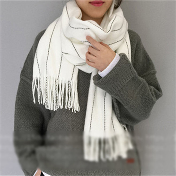 Pompabee Pinstriped Fleece Scarf | YesStyle