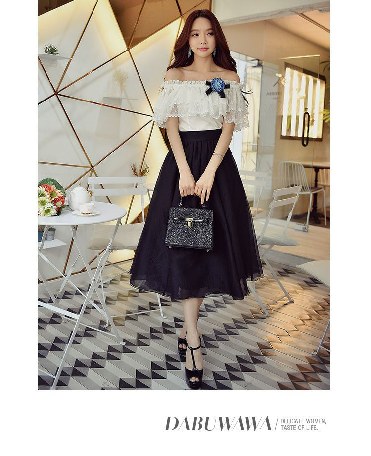 Dabuwawa Off-Shoulder Ruffled Top | YesStyle