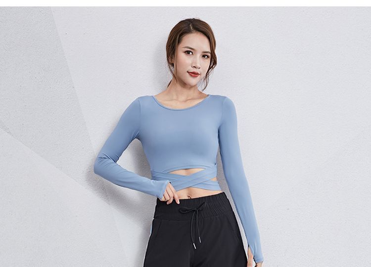 long sleeve cropped sports top