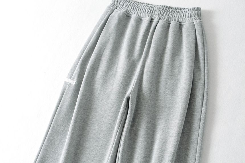 white plain sweatpants