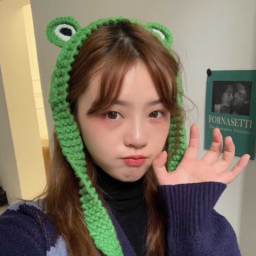 crochet frog earmuffs