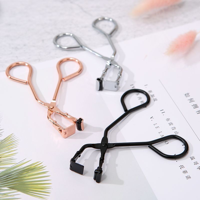Hey! Cat Stainless Steel Eyelash Curler YesStyle