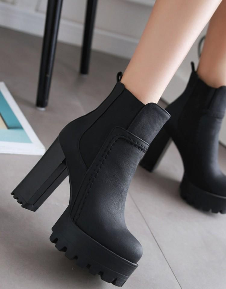 Freesia Faux Leather Chunky Heel Ankle Boots | YesStyle