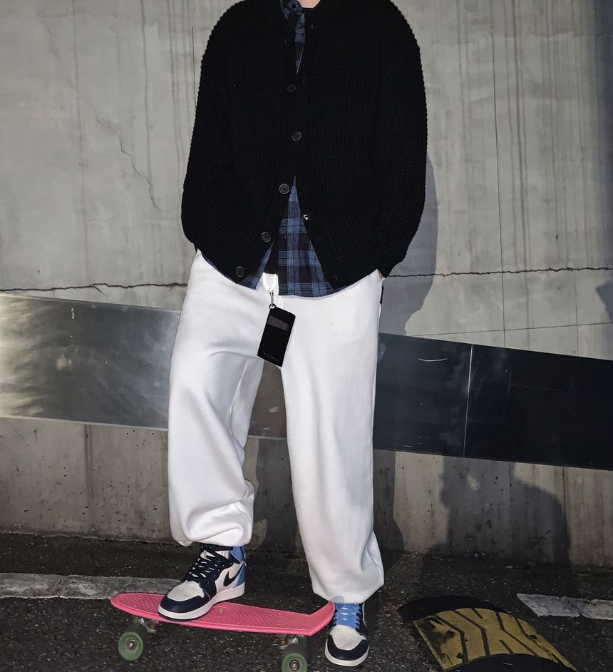 LOOKUN Plain Sweatpants  YesStyle