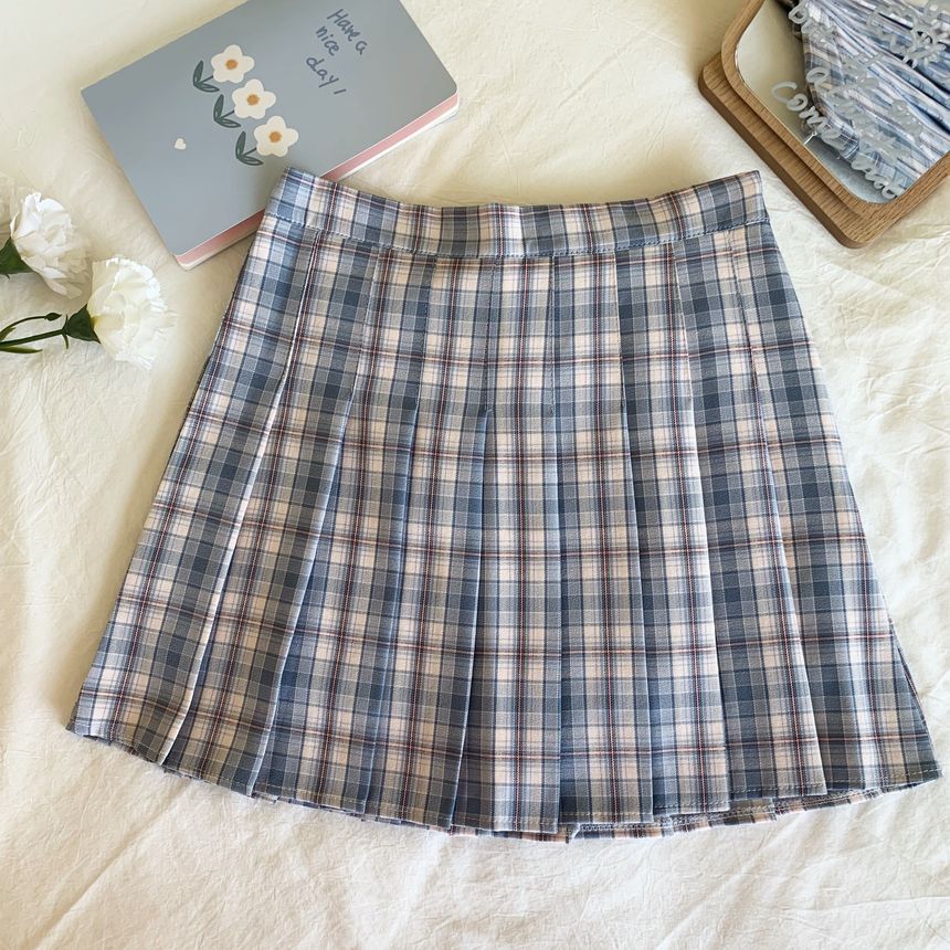 Dute Mini Pleated Skirt | YesStyle