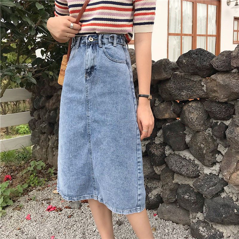 a line denim skirt and top