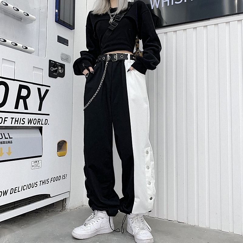jogger with chain