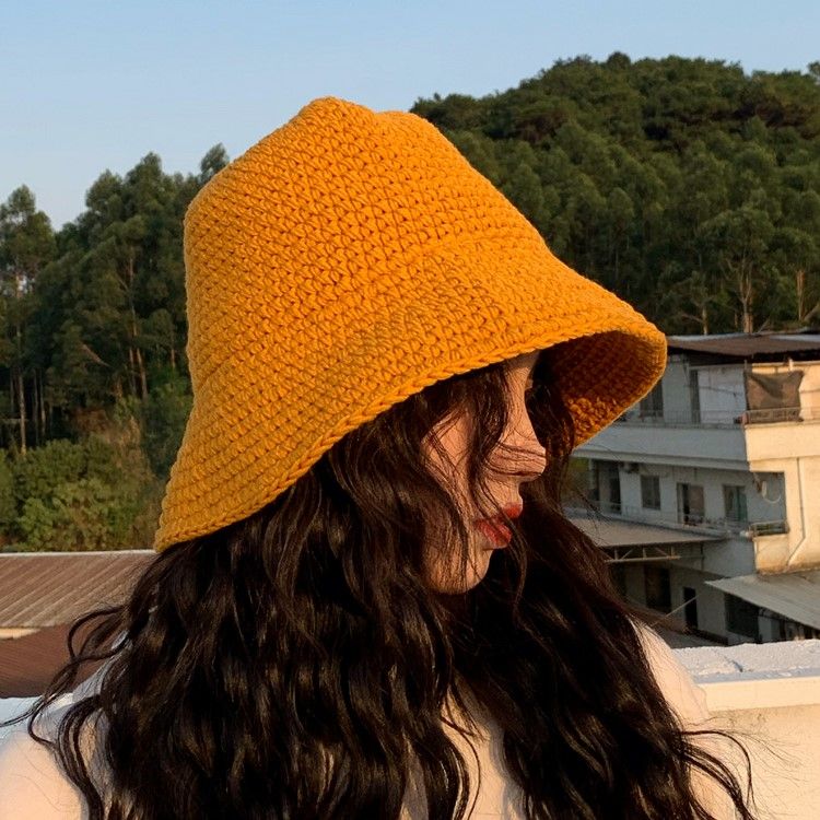 chunky knit bucket hat