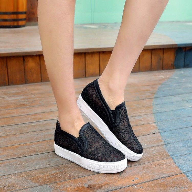lace shoes for heel slippage