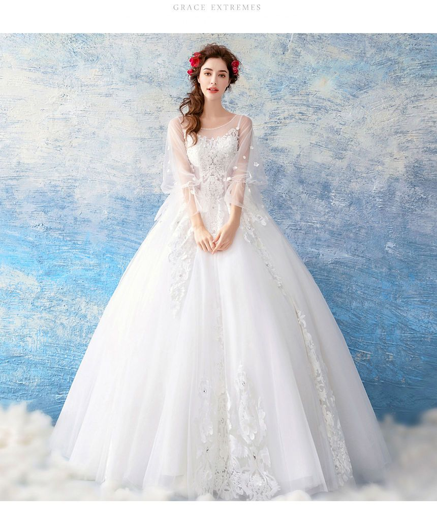 puff sleeve ball gown