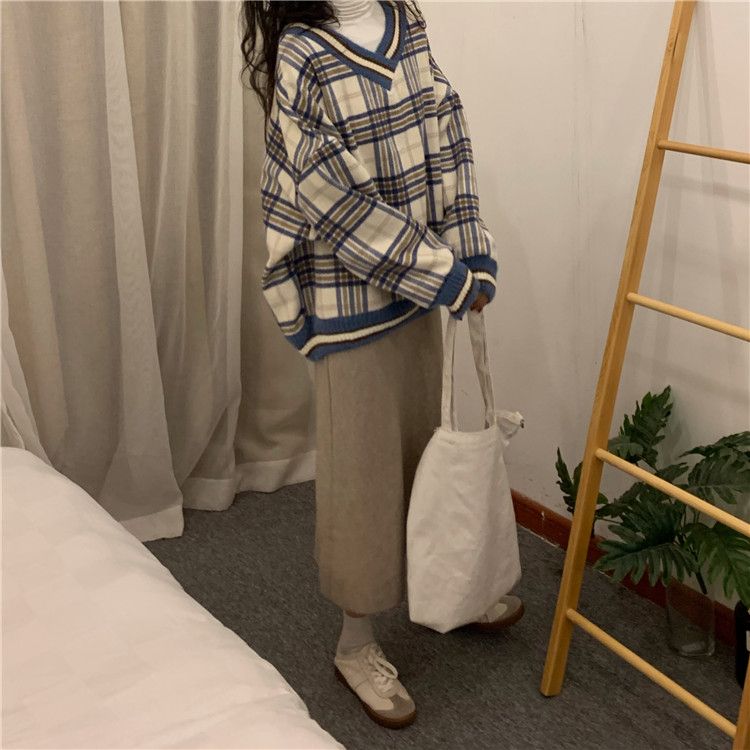 Duwnie - V-Neck Plaid Sweater/ Long 
