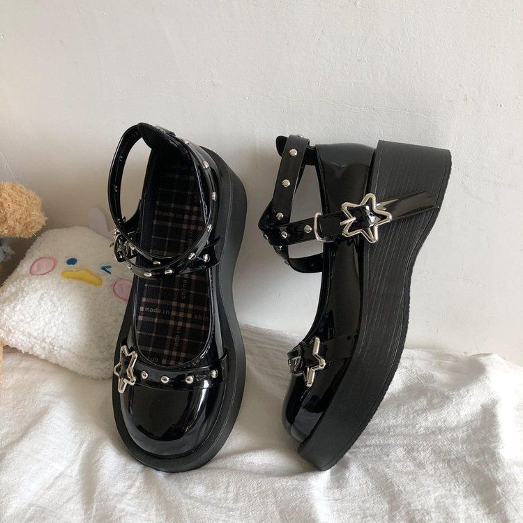Bolitin Platform Star Buckle Cross Strap Mary Jane Shoes | YesStyle