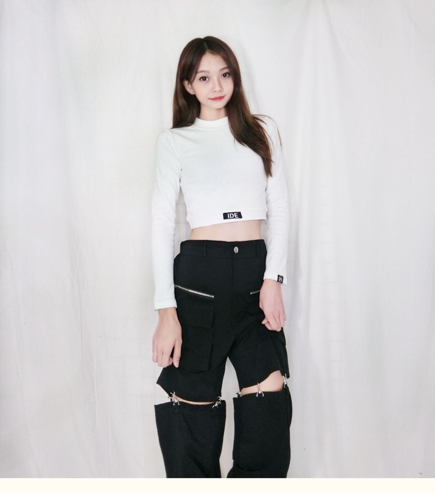 Long-Sleeve Cropped Top Long-Sleeve Cropped Top