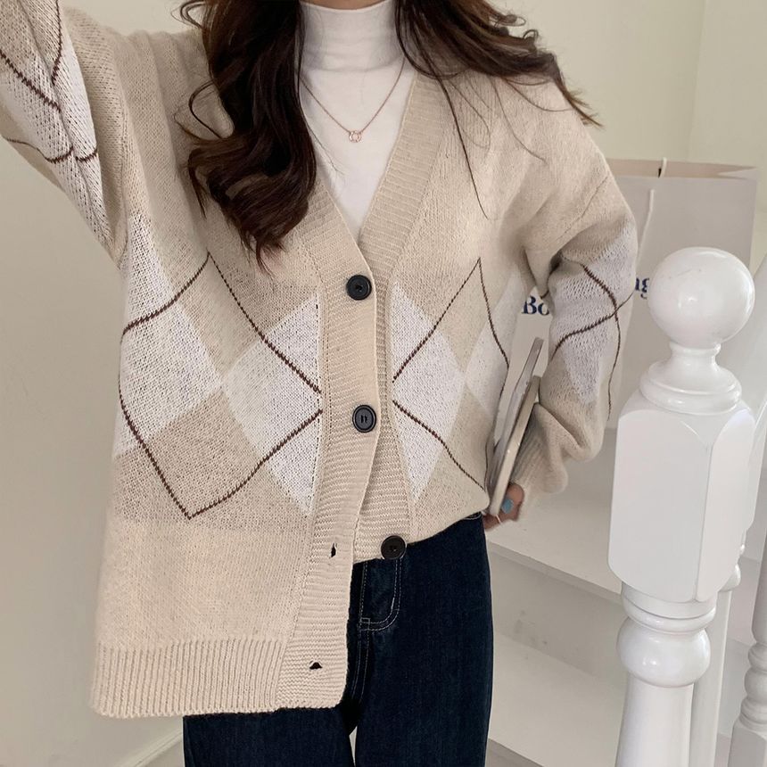 argyle print cardigan