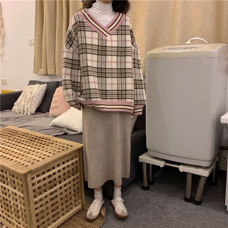 Duwnie - V-Neck Plaid Sweater/ Long 