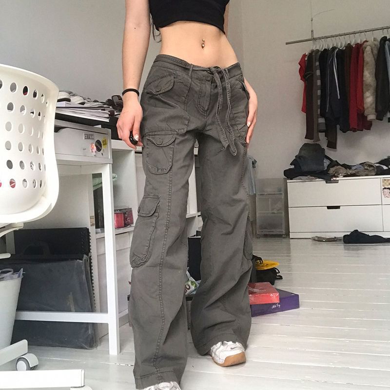 Low-Rise Wide Leg Cargo Jeans | YesStyle