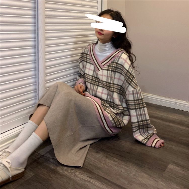 Duwnie - V-Neck Plaid Sweater/ Long 