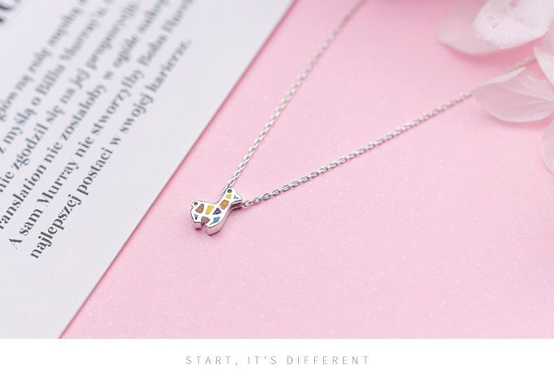 giraffe pendant necklace