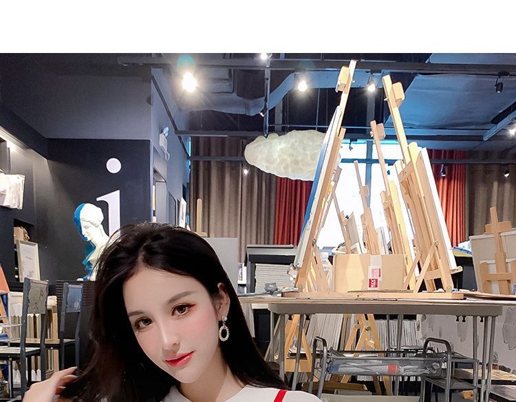 lady jean 蜜蜂刺绣长袖针织a字马球连衣裙 | yesstyle