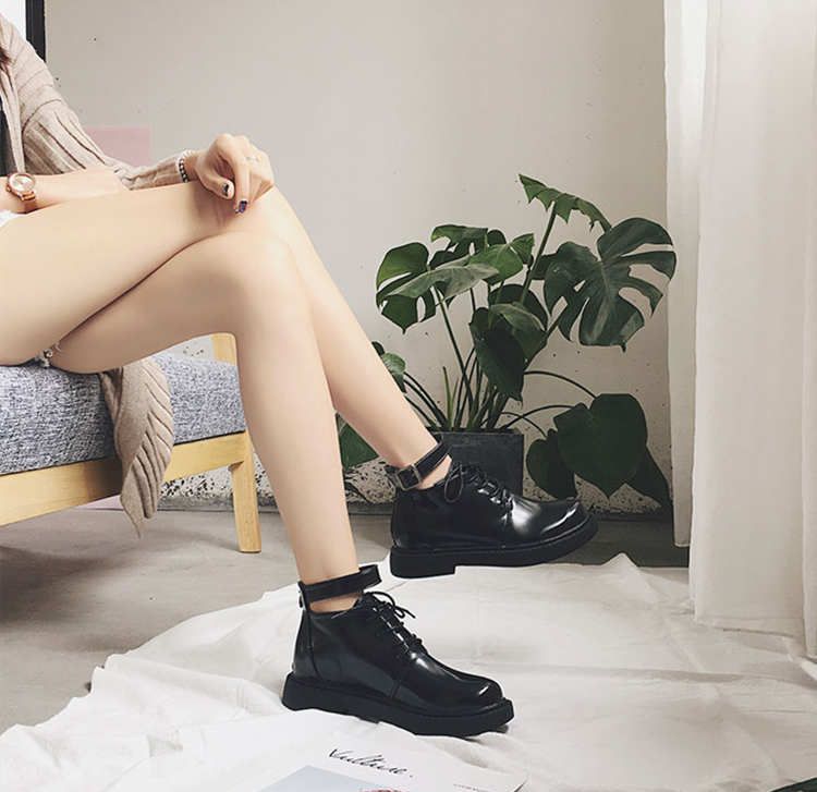 footwear for women